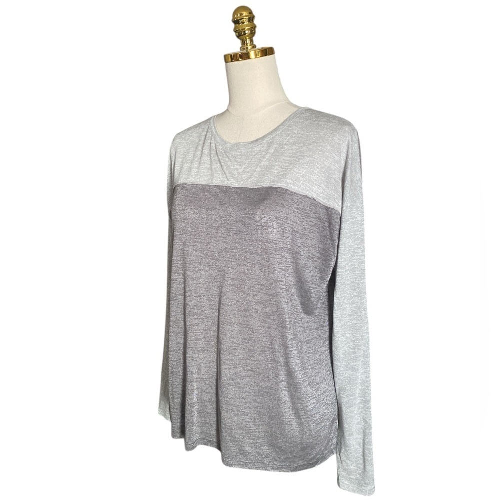 Vince  Women’s Two-Tone Colorblock Stretchy Long Sleeve Metallic Top Size M - Picture 3 of 5